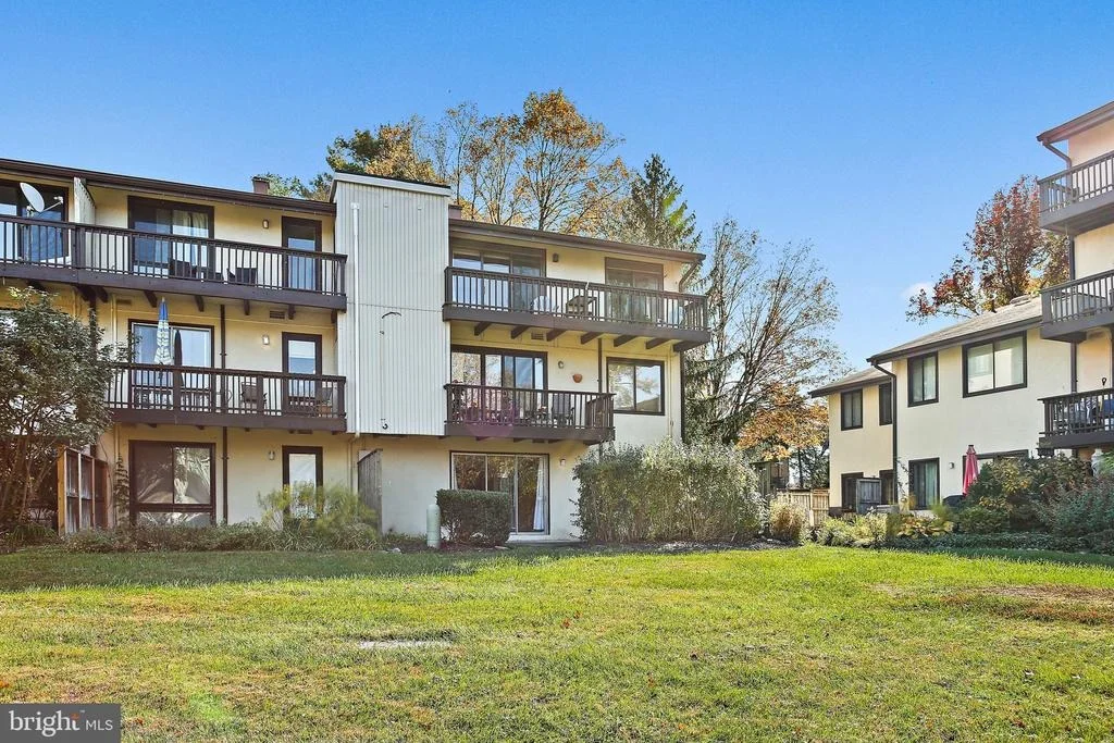 Photo of Unit 1 at 10071 WINDSTREAM DRIVE
