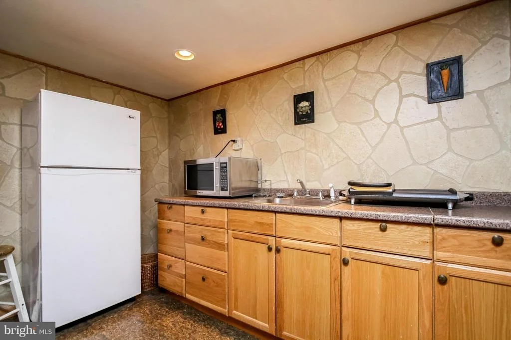 Photo of 8719 LEONARD DRIVE