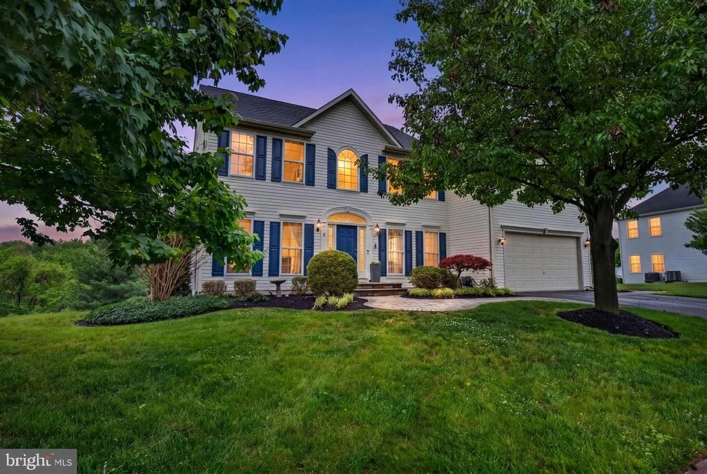 Photo of 8 N POINTE TERRACE
