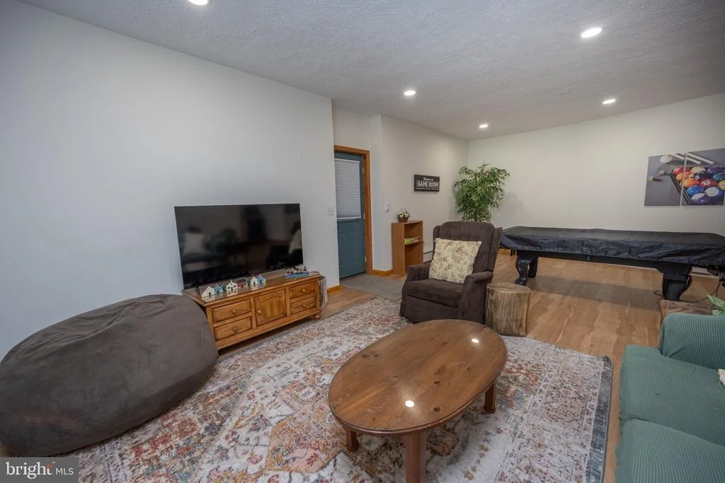 Photo of 526 GLEANINGS DRIVE
