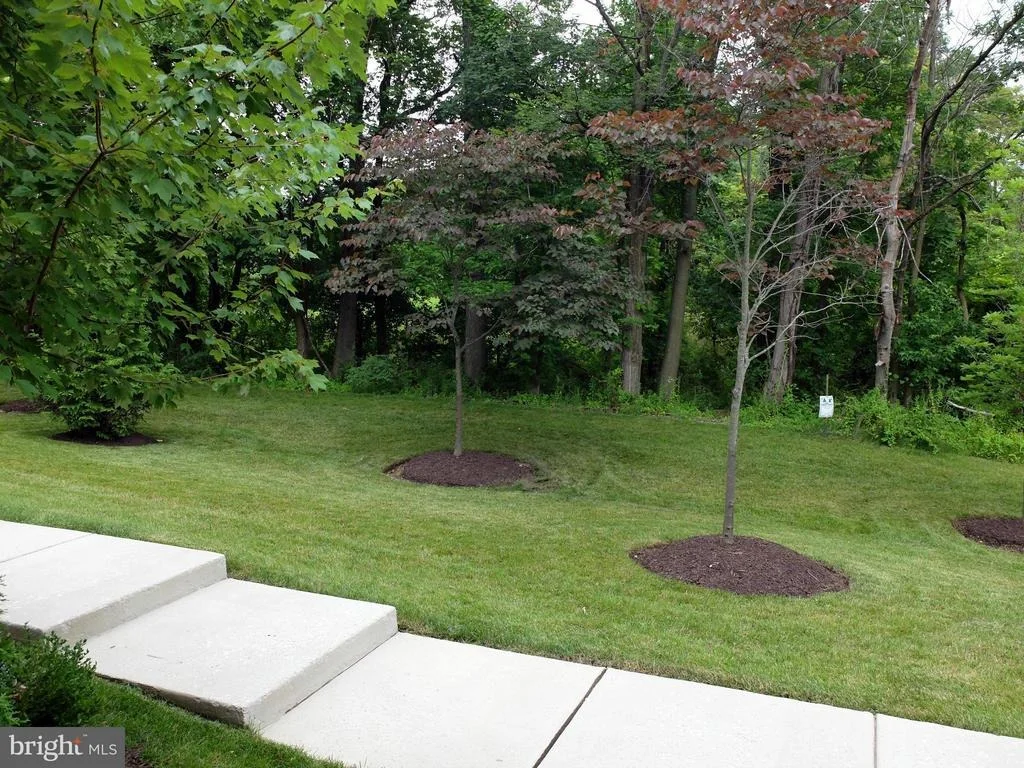 Photo of 8010 WRIGHT PLACE