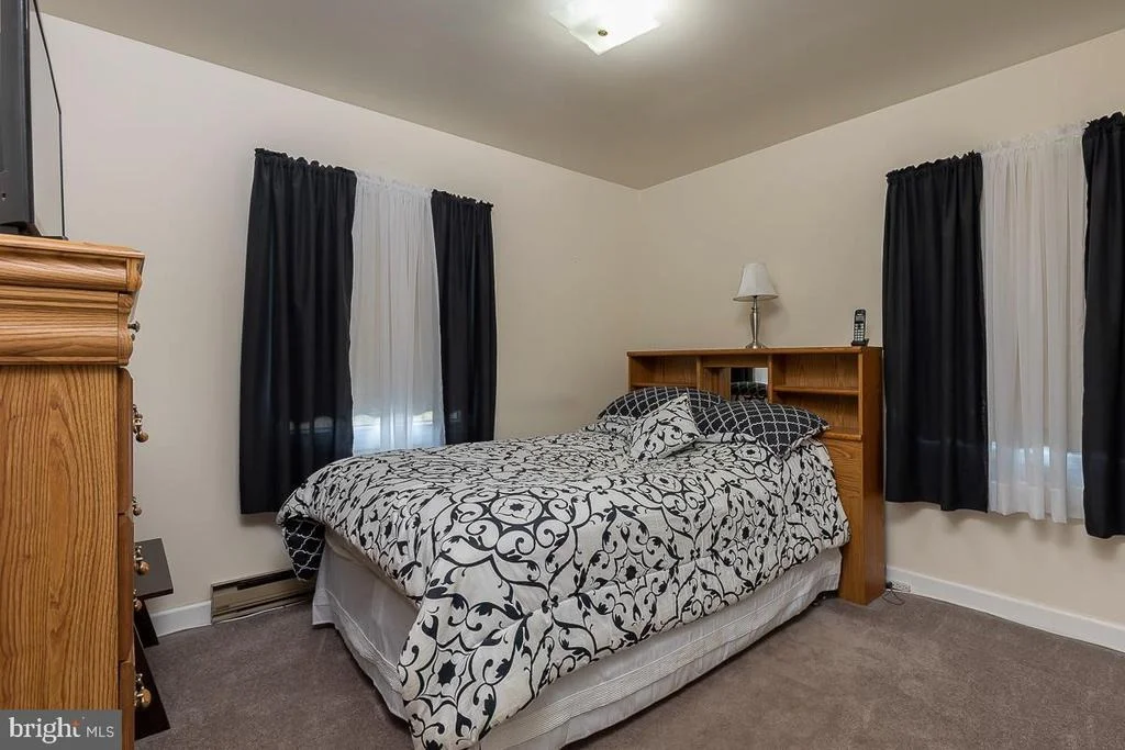 Photo of 16319 TANYARD ROAD
