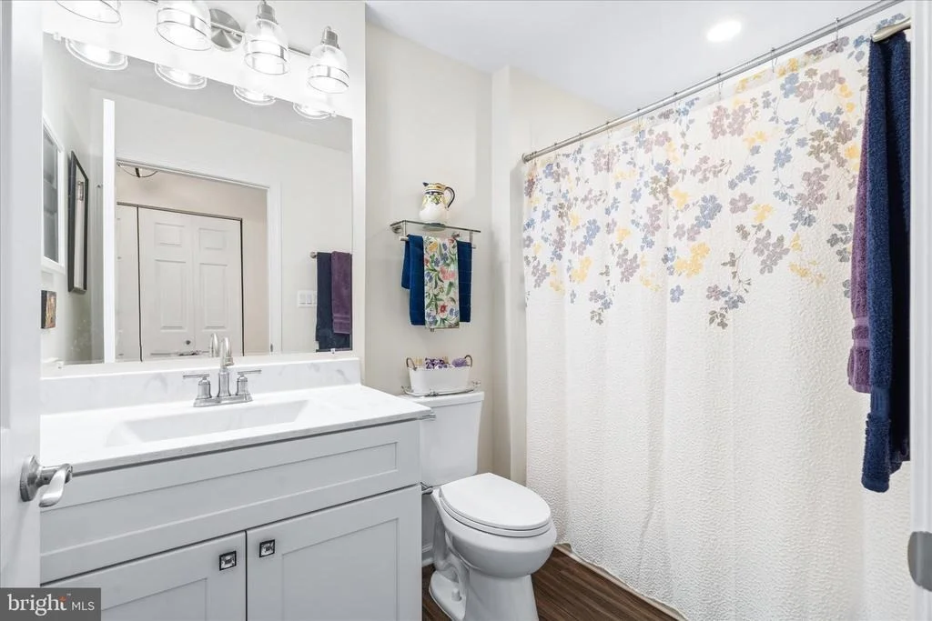 Photo of Unit 2C at 2507 SHELLEY CIRCLE