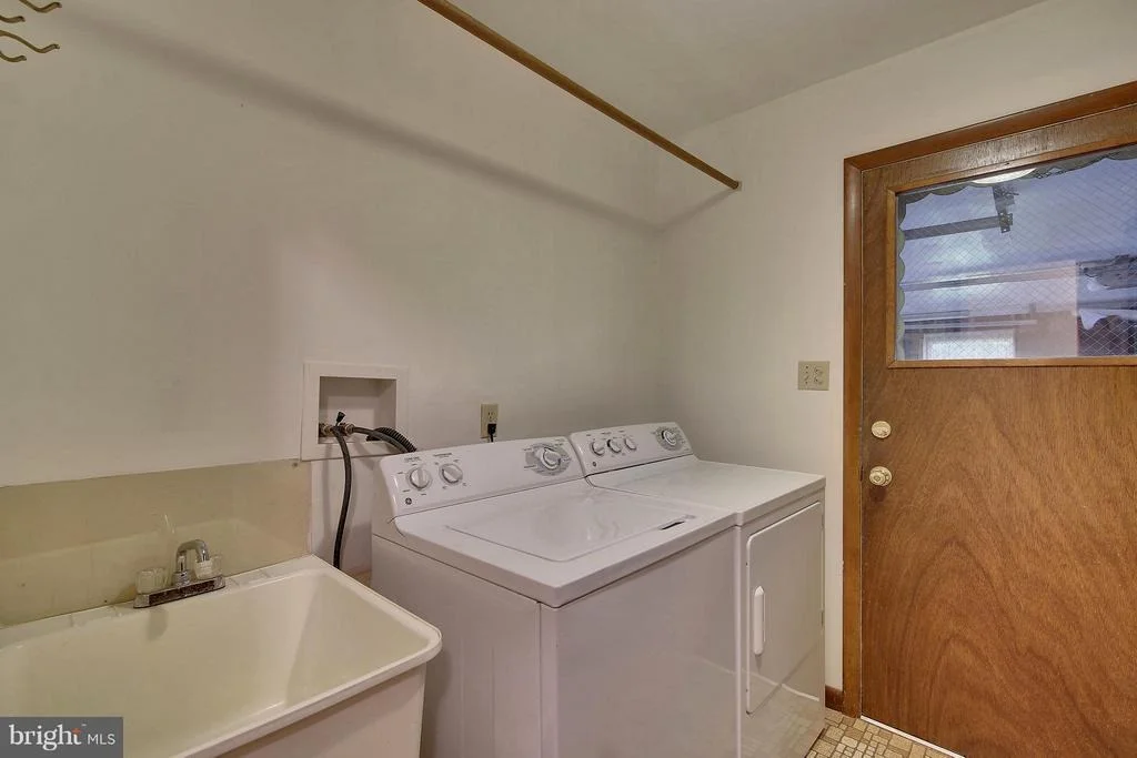 Photo of 8235 GLENDALE DRIVE