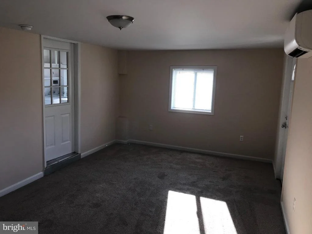 Photo of 6200 AUTH ROAD