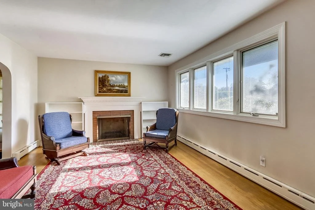 Photo of 1904 FOREST DALE DRIVE