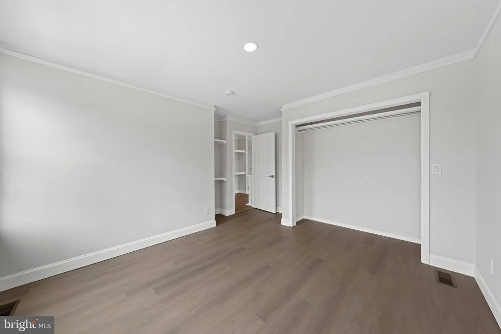 Photo of 6467 THIRD STREET