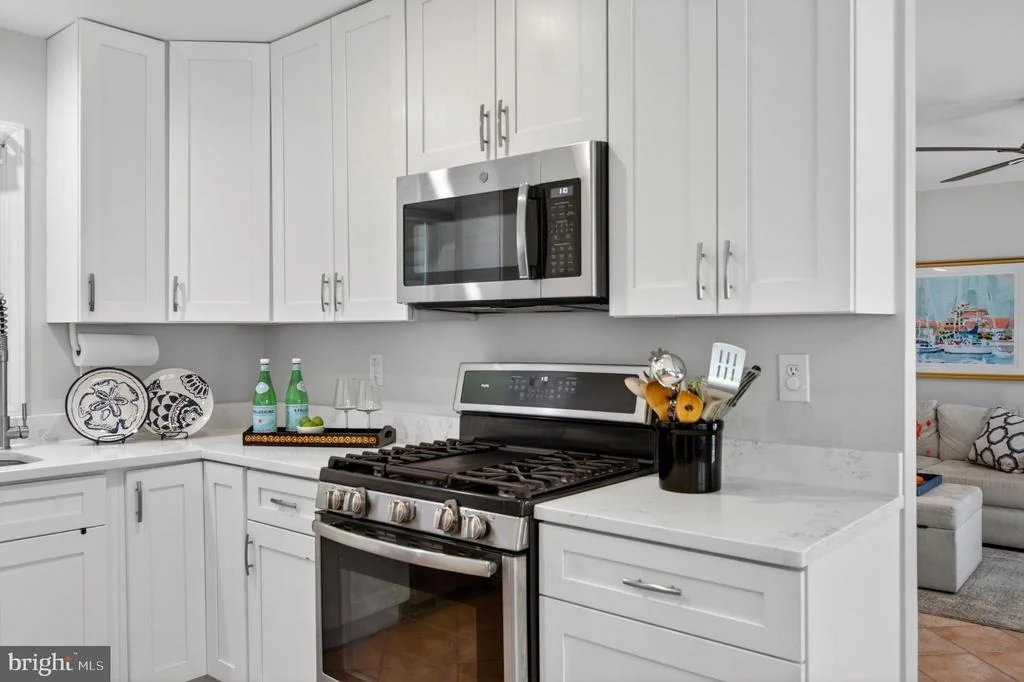 Photo of 3905 CARVEL LANE
