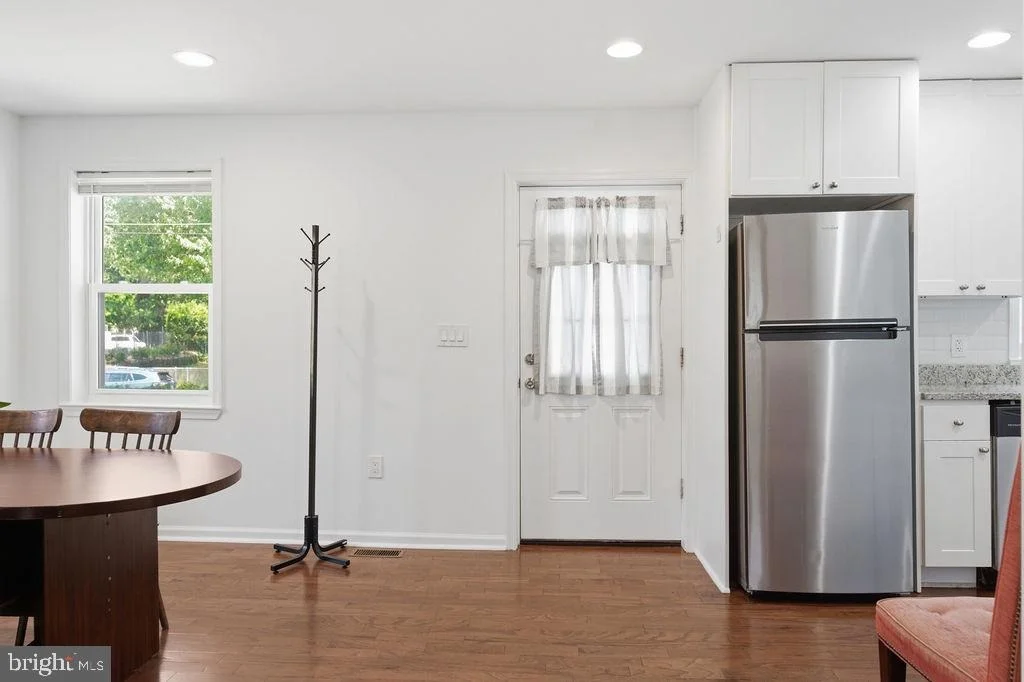 Photo of 6717 MARIANNE DRIVE