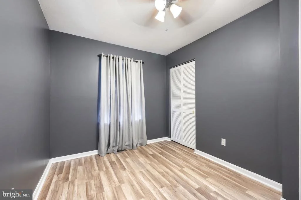 Photo of 24 SQUIRE CIRCLE