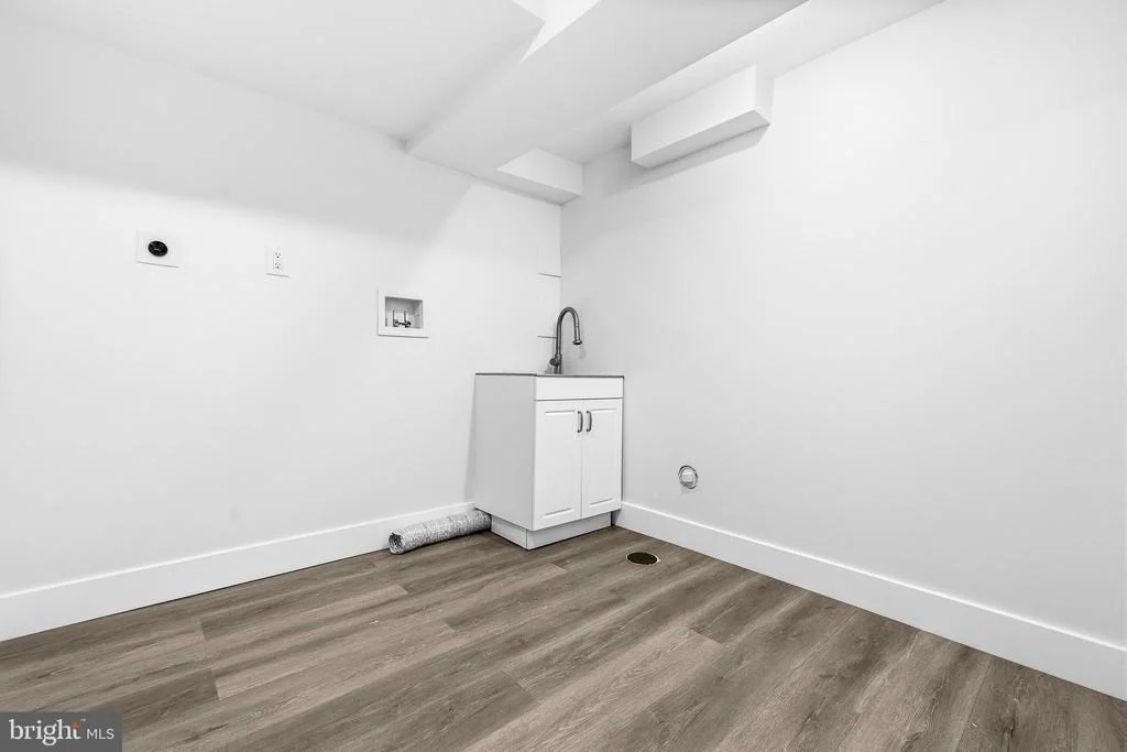Photo of 4501 APPLE TREE DRIVE