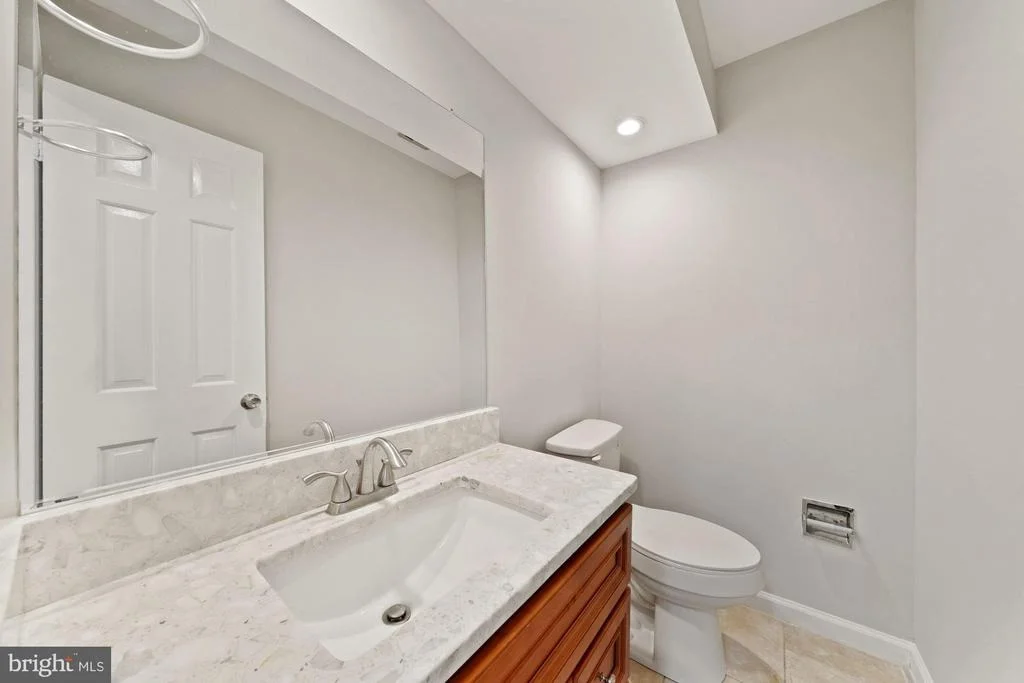 Photo of 1445 LAUREL HILL ROAD