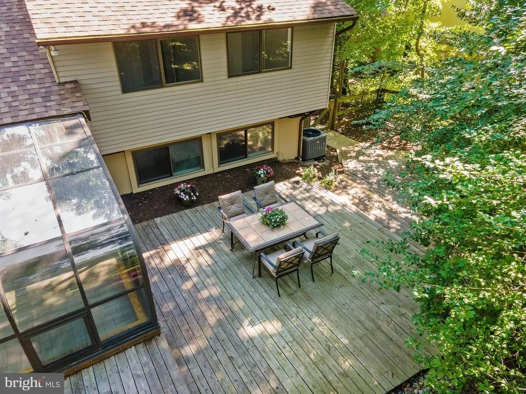 Photo of 11247 HANDLEBAR ROAD