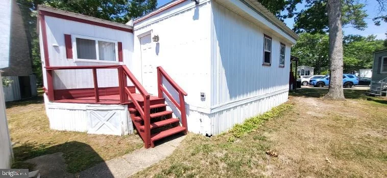Photo of 105 CEDAR LANE
