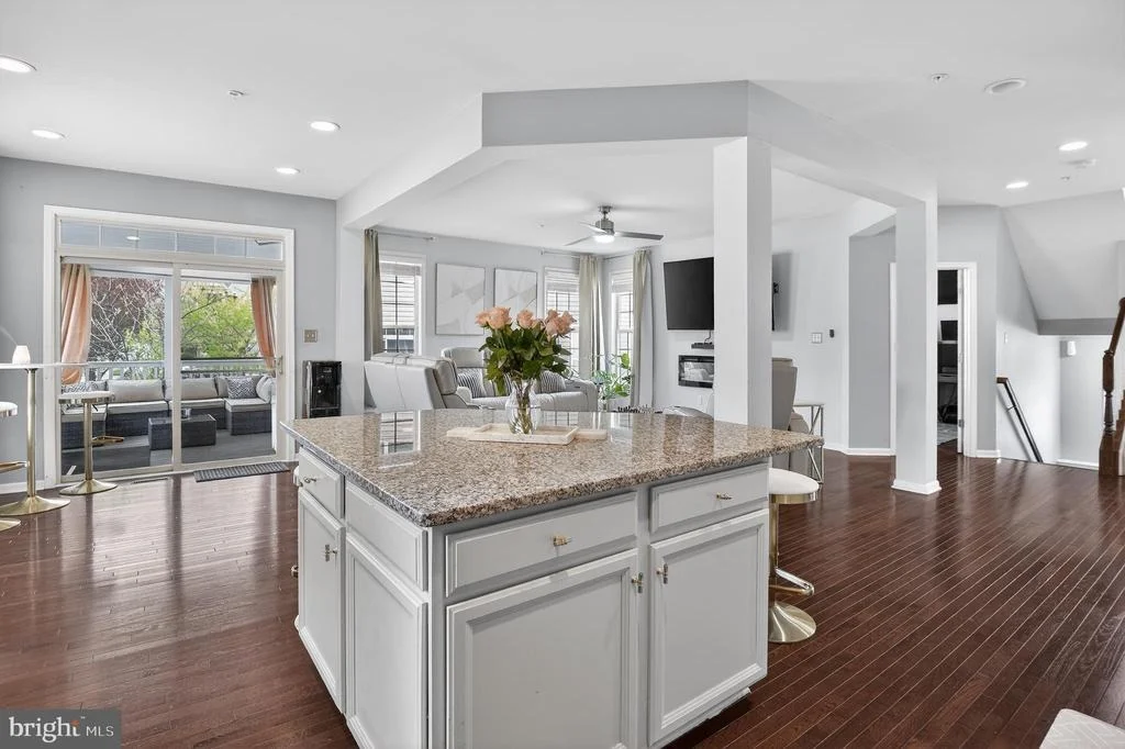 Photo of 2608 SAINT NICHOLAS WAY