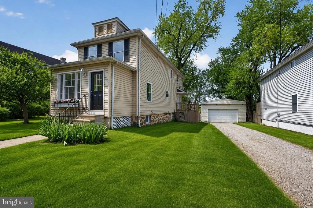 Photo of 1406 WALNUT AVENUE