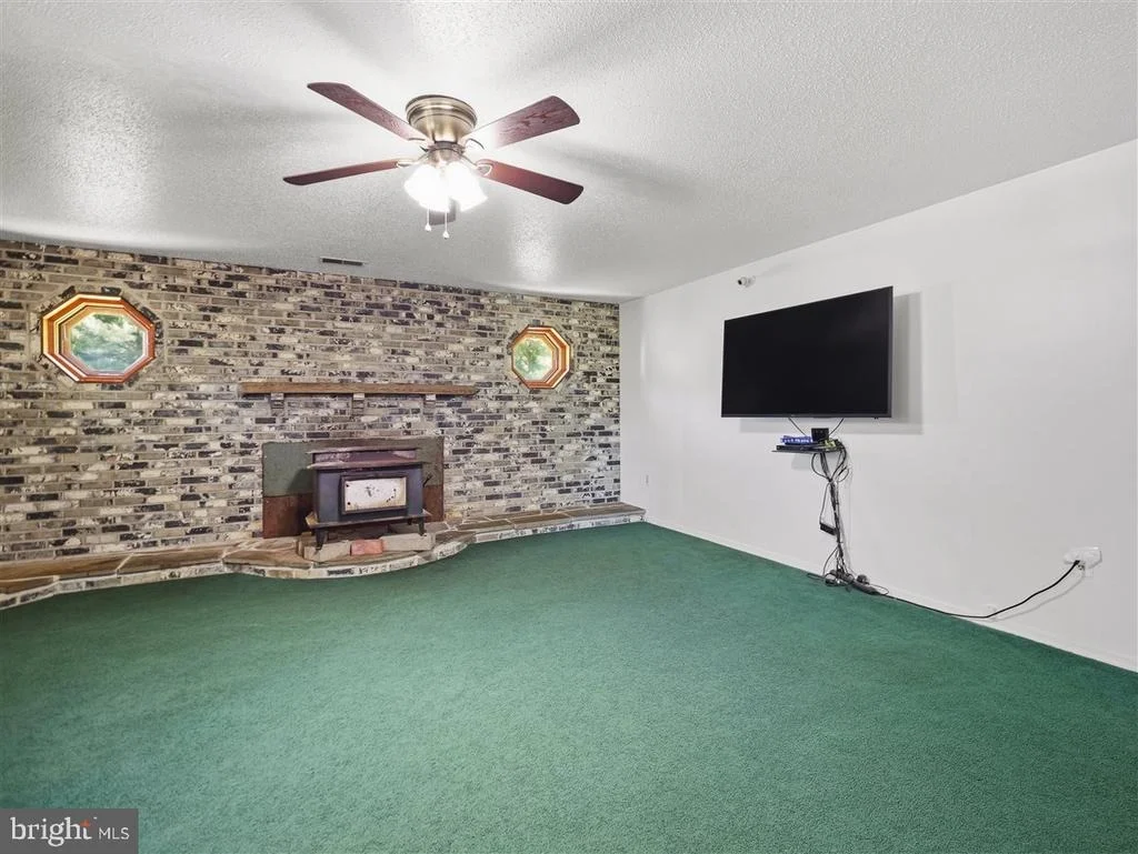 Photo of 2915 FRY ROAD