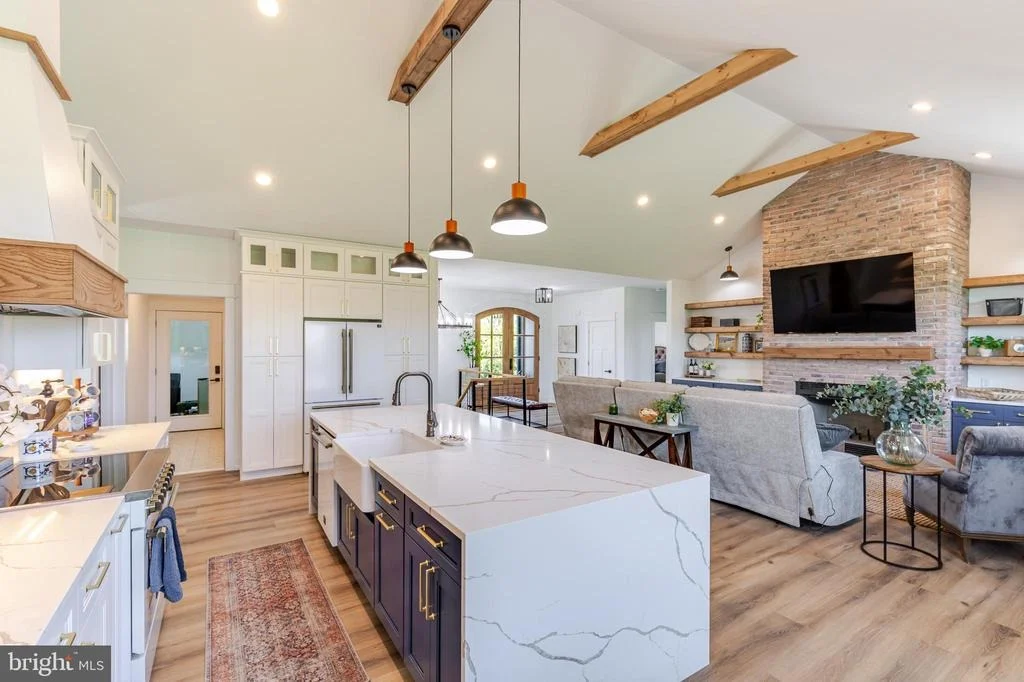 Photo of 23851 LANDS END DRIVE