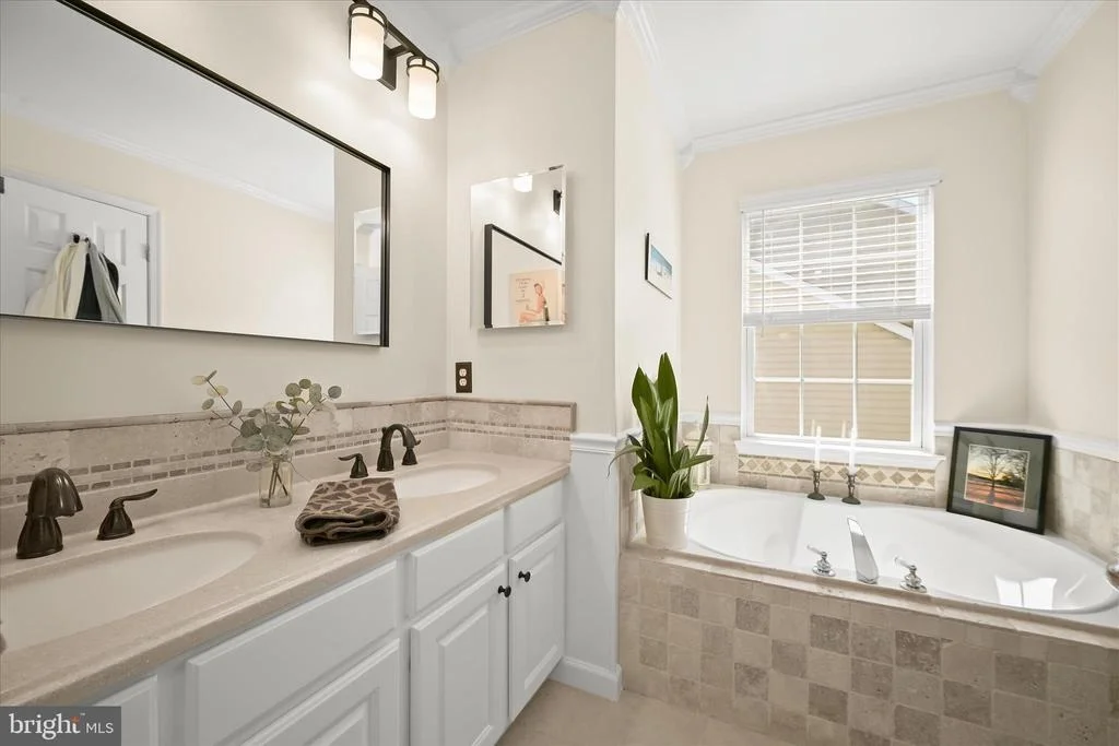 Photo of 7036 GARDEN WALK