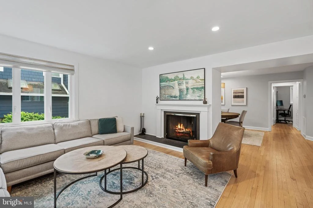 Photo of 7301 SUMMIT AVENUE