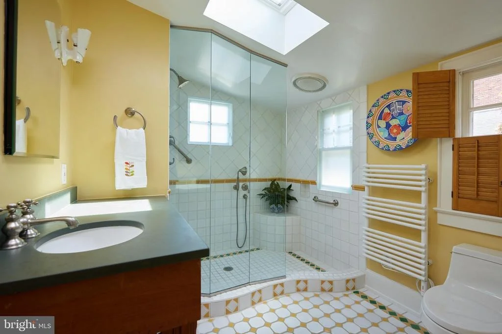 Photo of 4236 RIVER ROAD NW