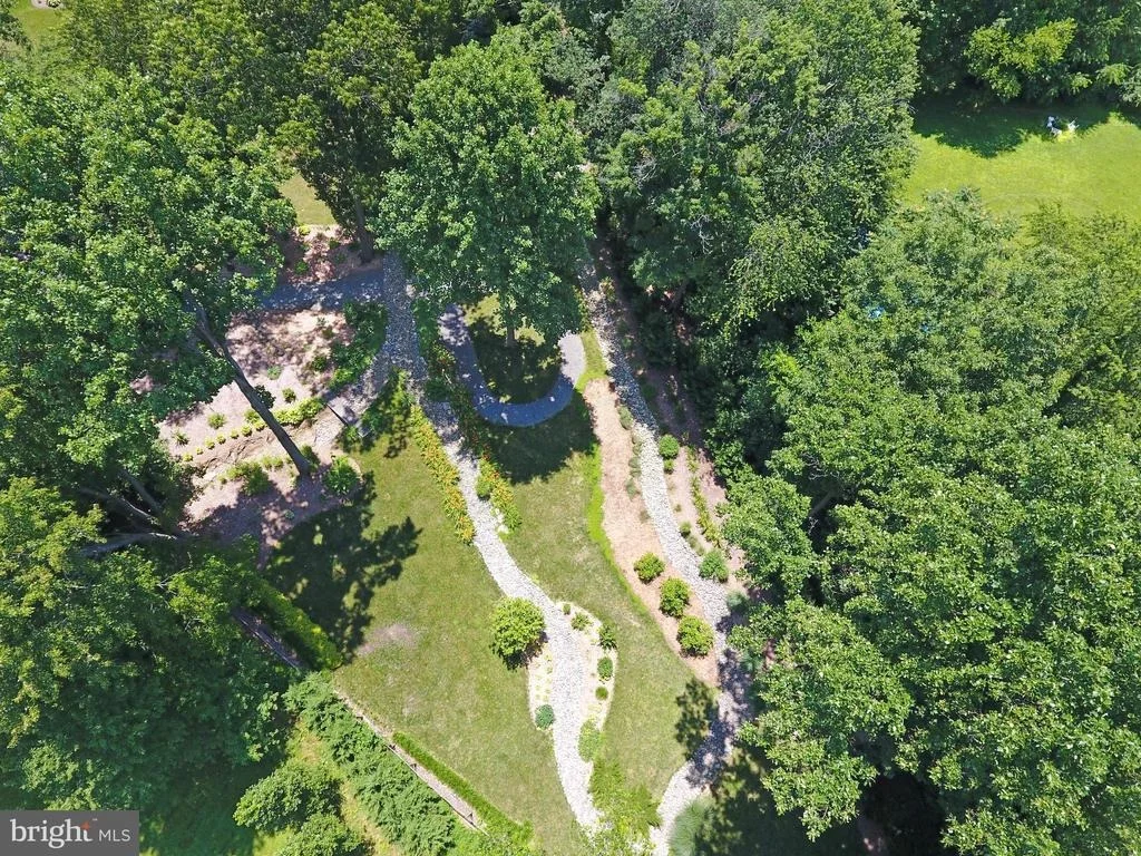 Photo of 24930 DUNNAVANT DRIVE