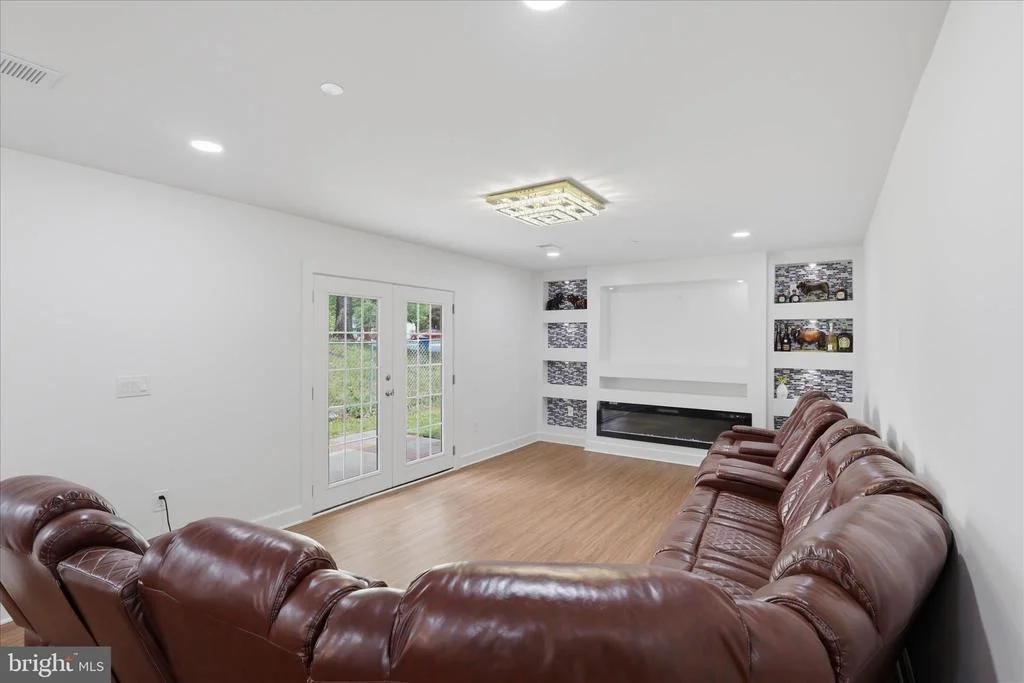 Photo of 10501 BEECHWOOD DRIVE
