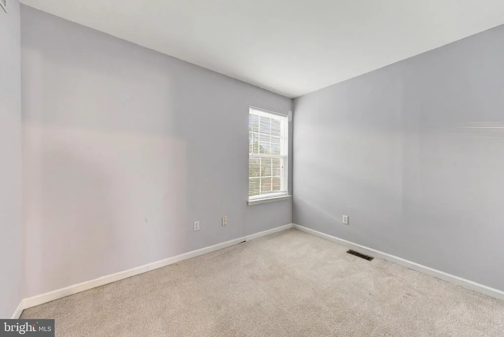 Photo of 281 DUNDEE DRIVE