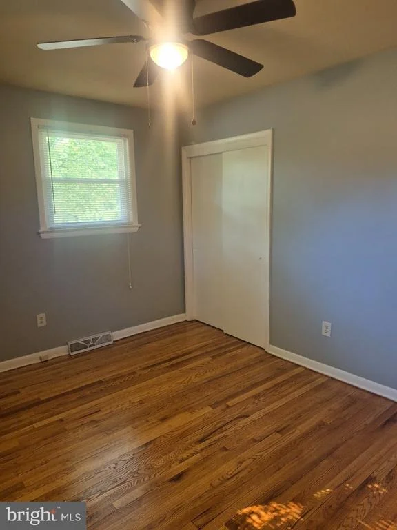 Photo of 10504 MULLIKIN DRIVE