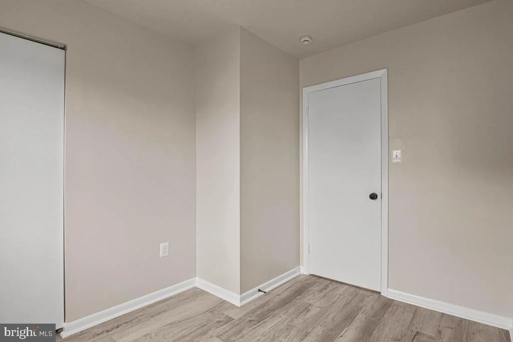 Photo of 1229 DELAFIELD PLACE NE