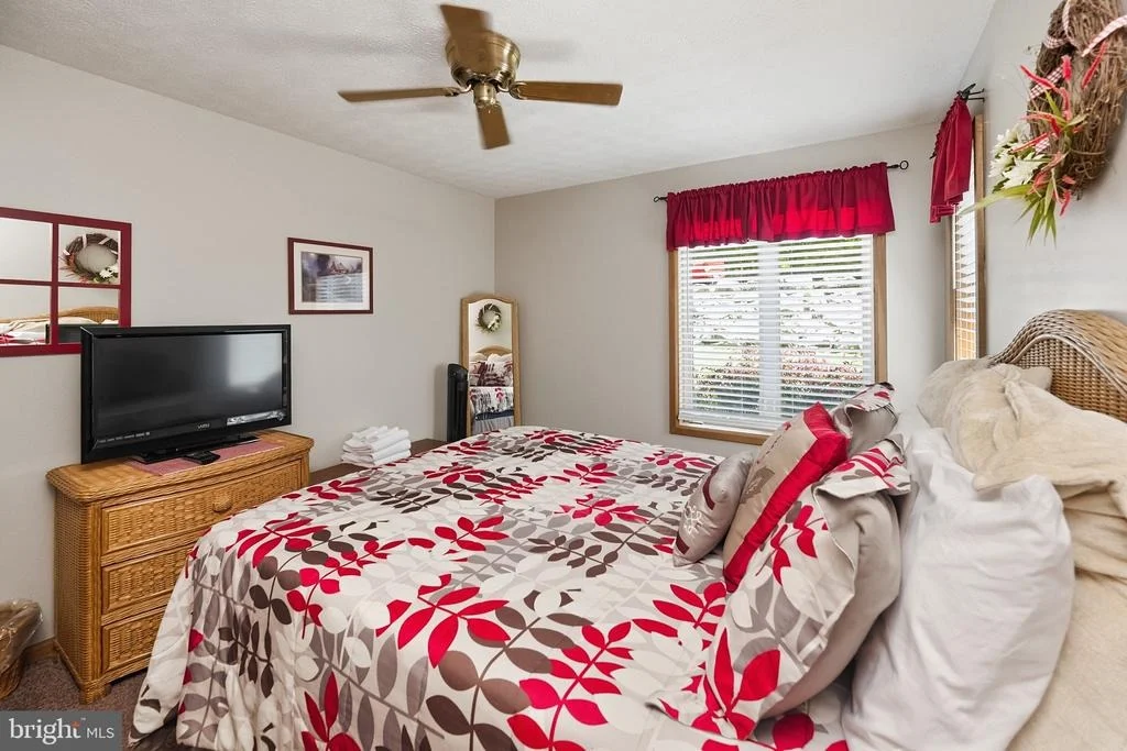 Photo of 365 PINNACLE DRIVE