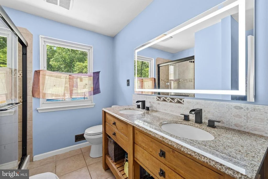 Photo of 10 SILVER HILL LANE