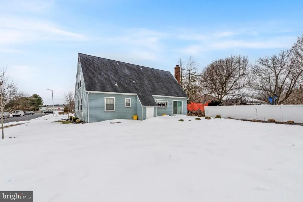 Photo of 2 LATHAM WAY