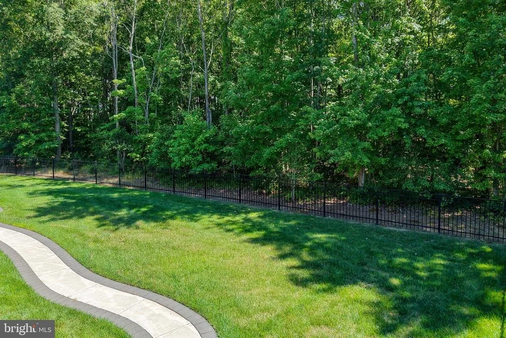 Photo of 33562 UNION CIRCLE