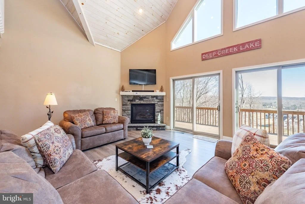 Photo of 2828 GLENDALE ROAD