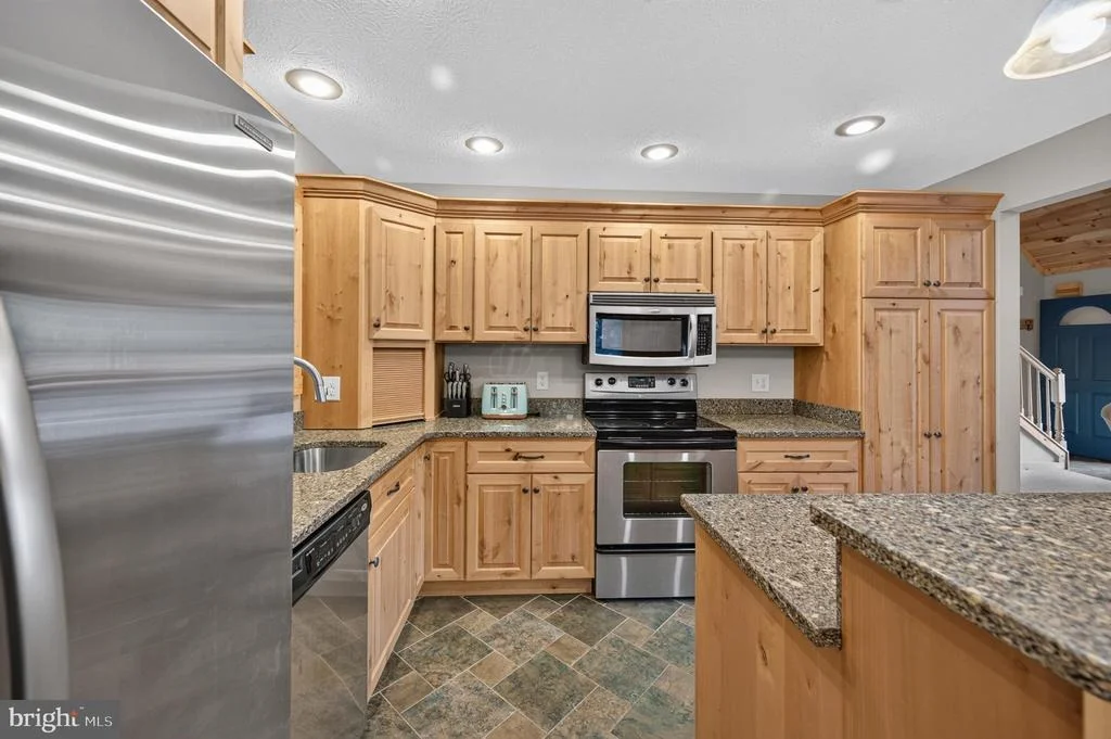 Photo of 14 VICKIE WAY