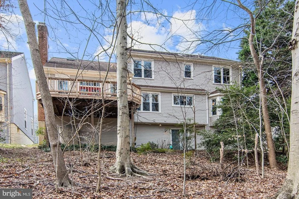 Photo of 8106 DEERCREEK PLACE