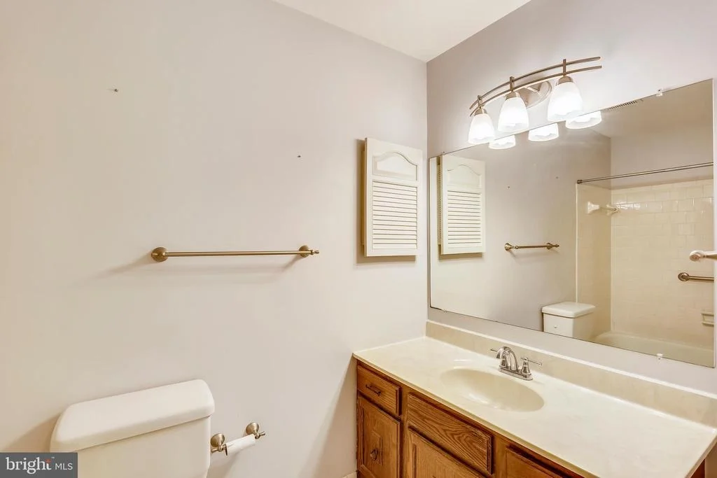 Photo of 15209 DONNA DRIVE