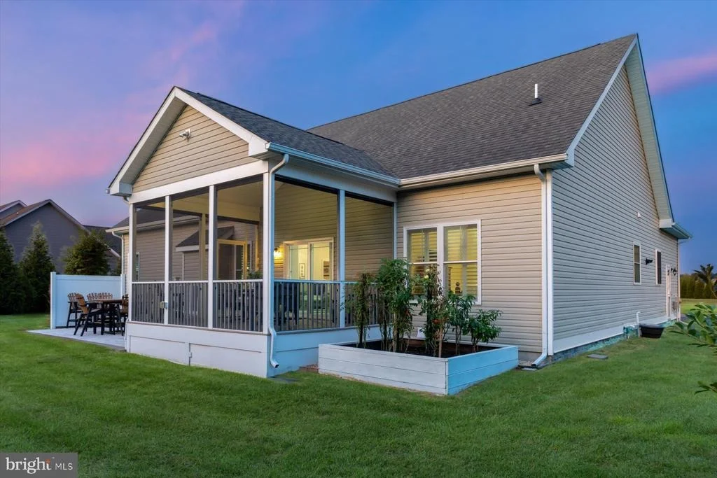 Photo of 24860 MISTLETOE DRIVE