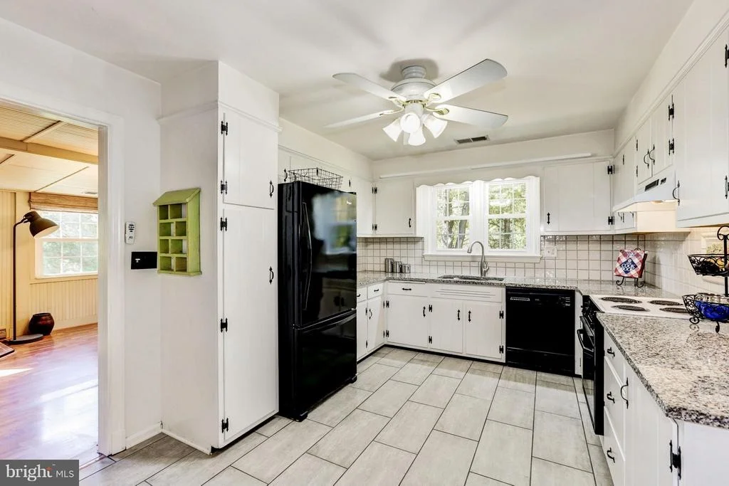Photo of 18112 MUNCASTER ROAD