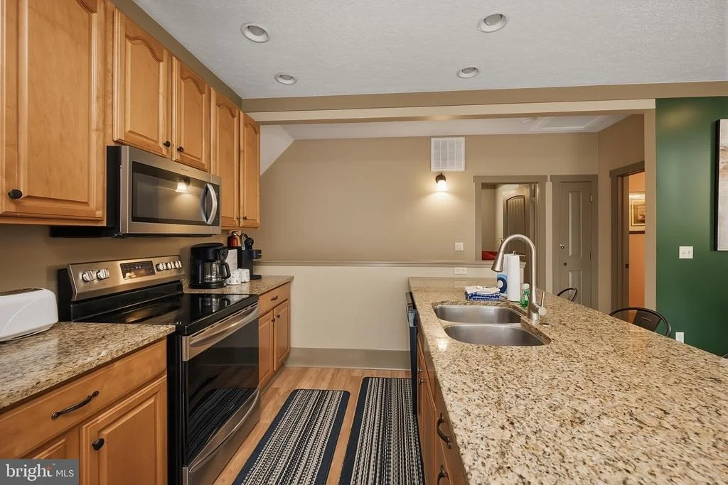 Photo of 110 NORTHLAKE DRIVE
