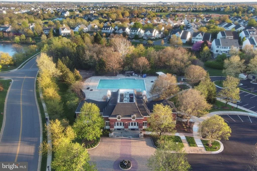 Photo of 42654 FRONTIER DRIVE