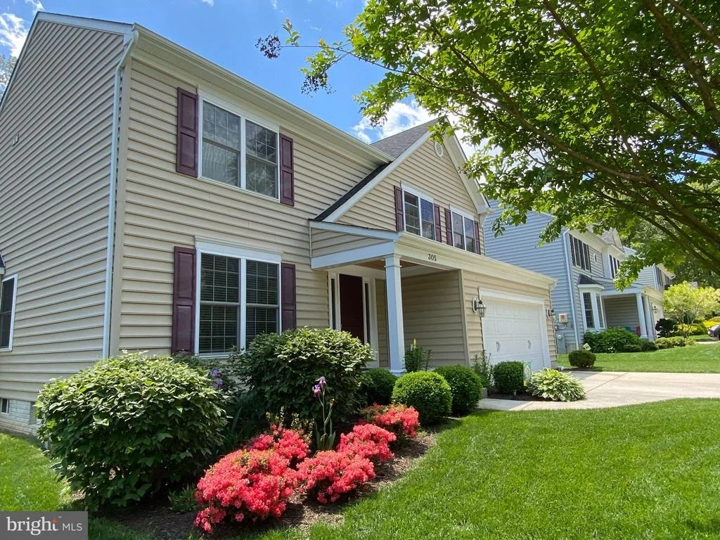 Photo of 305 GENESIS WAY