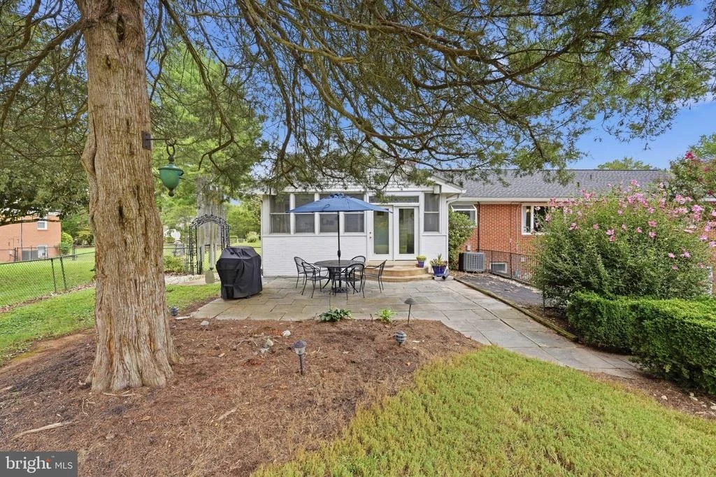 Photo of 19598 YOUNGS CLIFF ROAD
