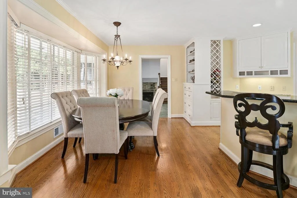 Photo of 1613 FOREST LANE