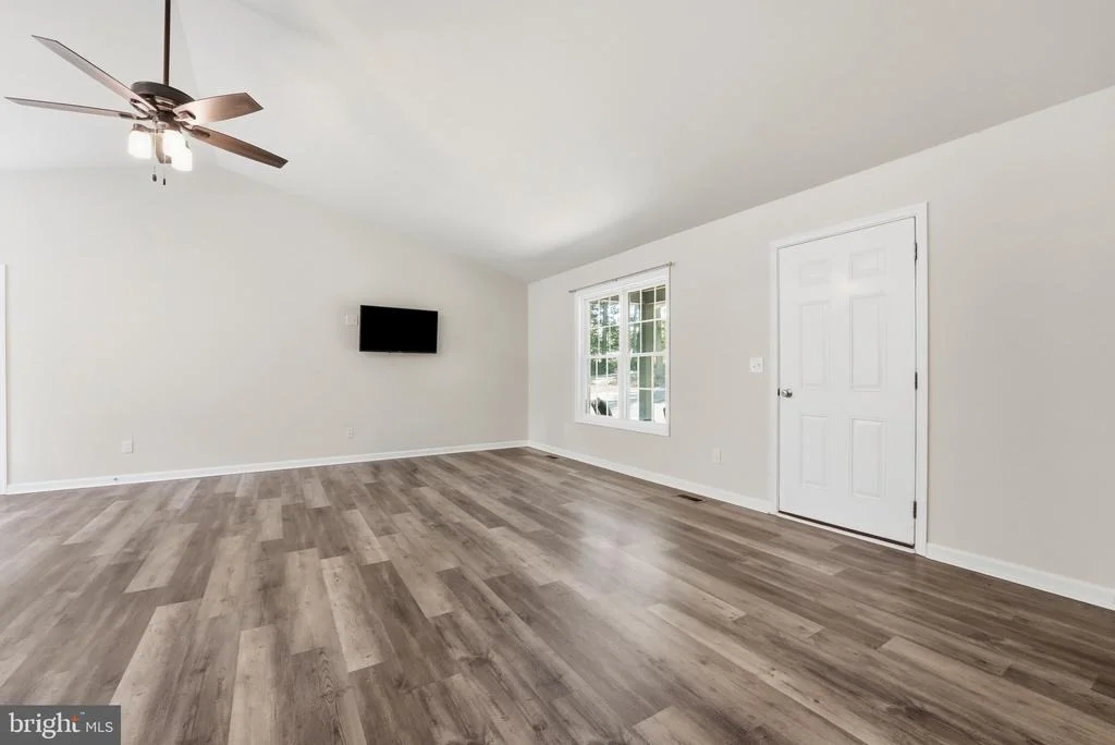 Photo of 898 SEVILLE RD.