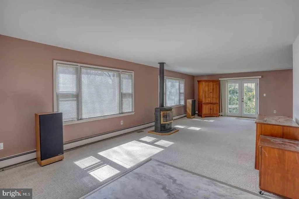 Photo of 74 S FAIRFIELD DRIVE