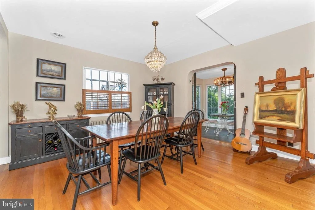Photo of 402 W 2ND STREET