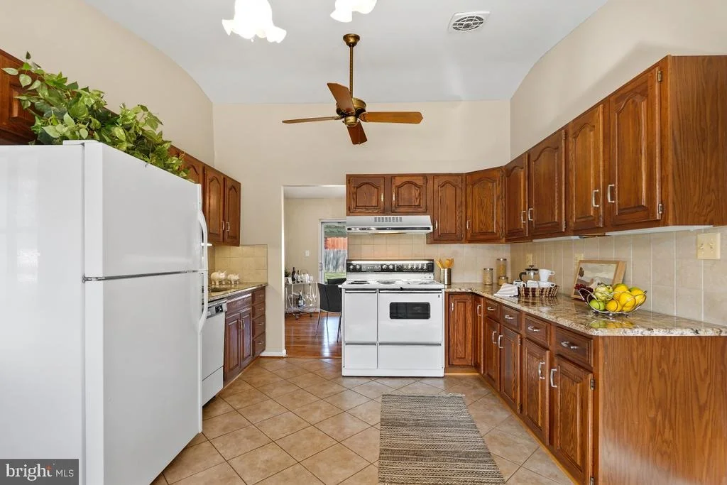 Photo of 13204 HATHAWAY DRIVE