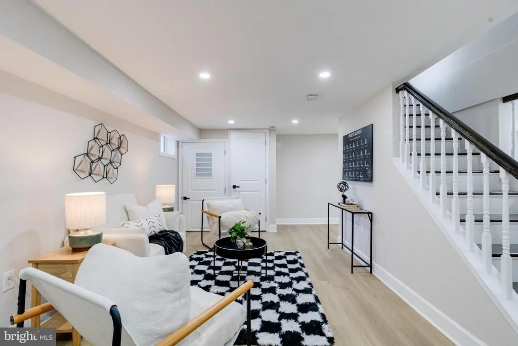 Photo of 605 WALNUT AVENUE